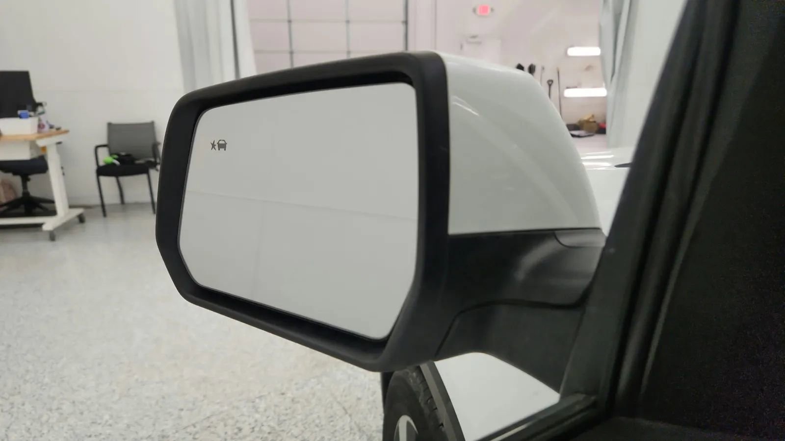 Used 2023 Chevrolet Traverse LT w/ LT Premium Package image 24