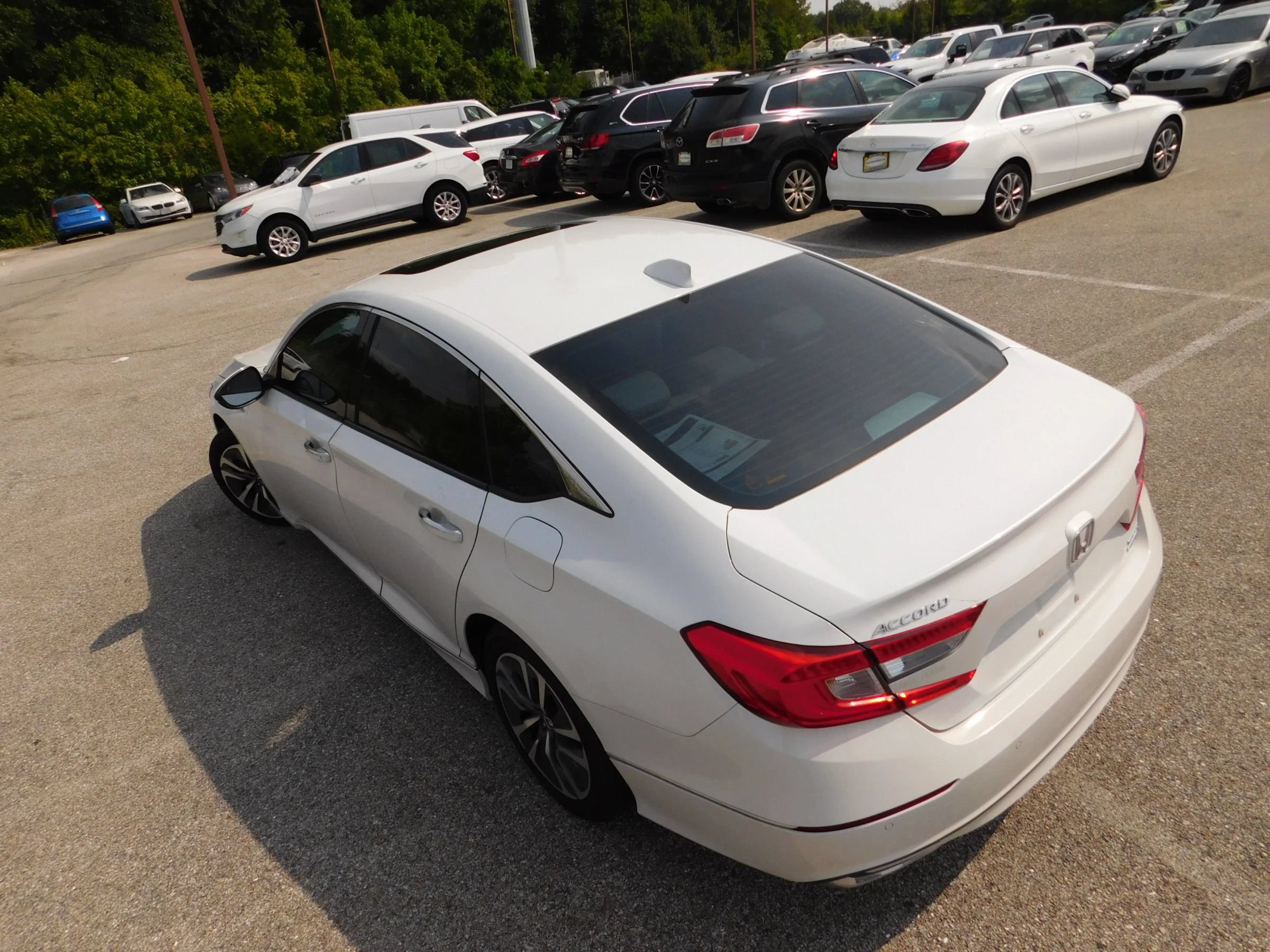 Used 2019 Honda Accord Touring image 5