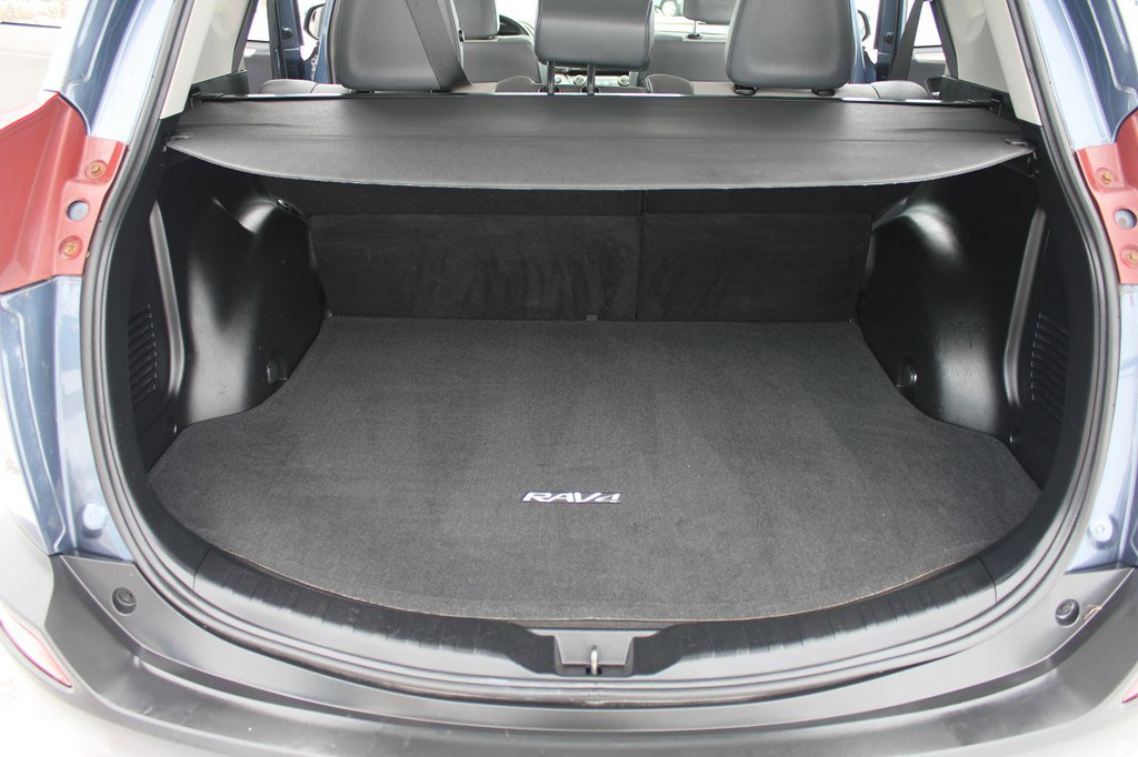 Used 2013 Toyota RAV4 Limited AWD/4WD image 46