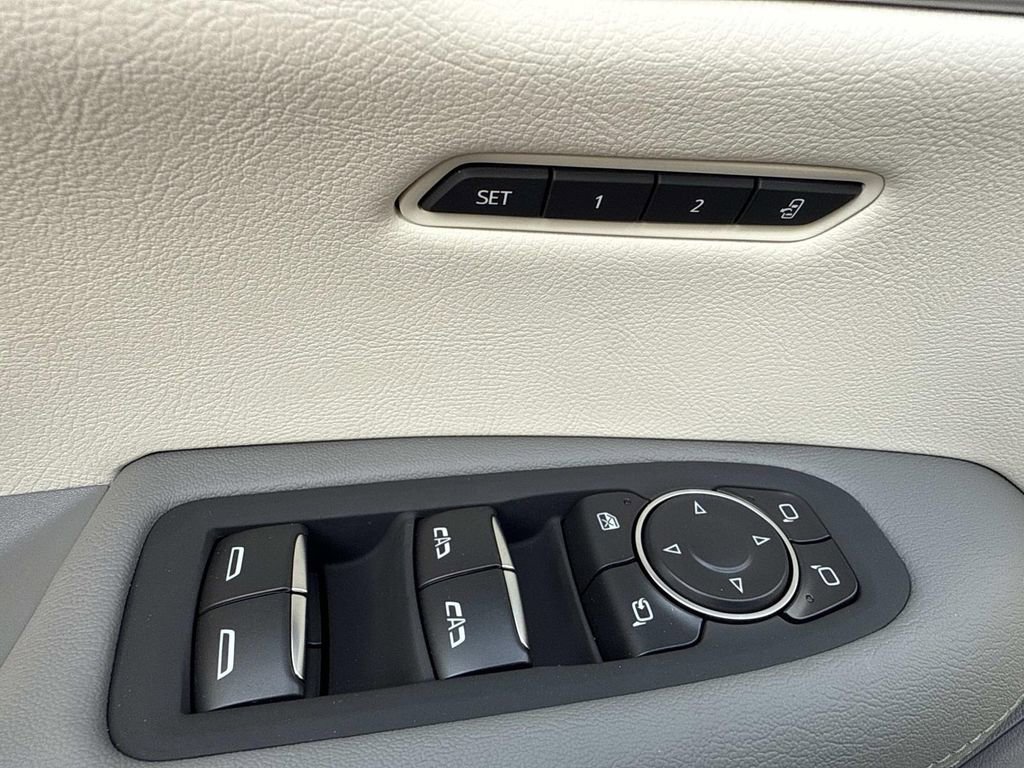 New 2026 Cadillac XT5 Premium Luxury w/ Driver Assist Package image 19