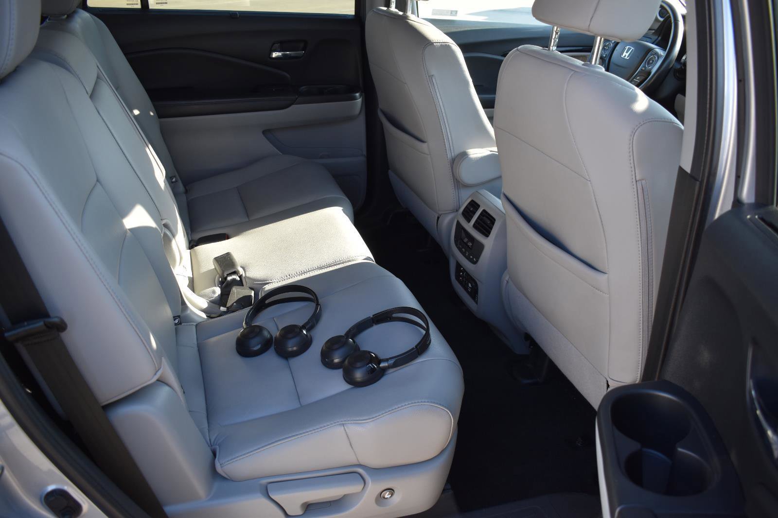 Used 2018 Honda Pilot Touring image 18
