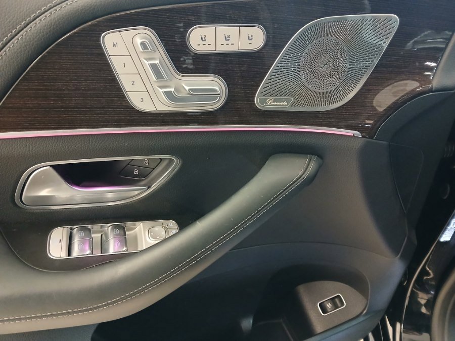 Used 2024 Mercedes-Benz GLE 53 AMG 4MATIC image 24