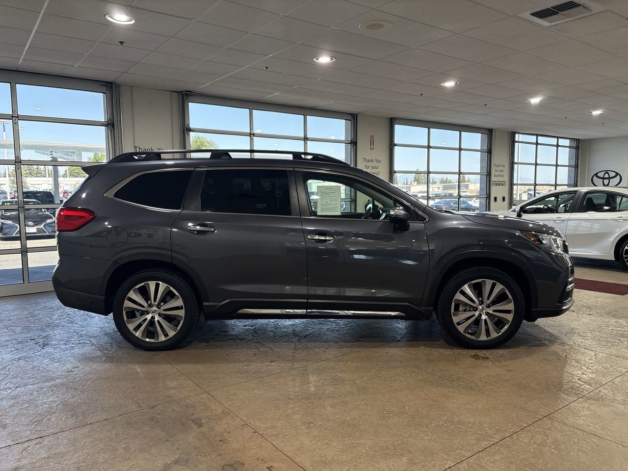 Used 2022 Subaru Ascent Touring AWD/4WD image 3