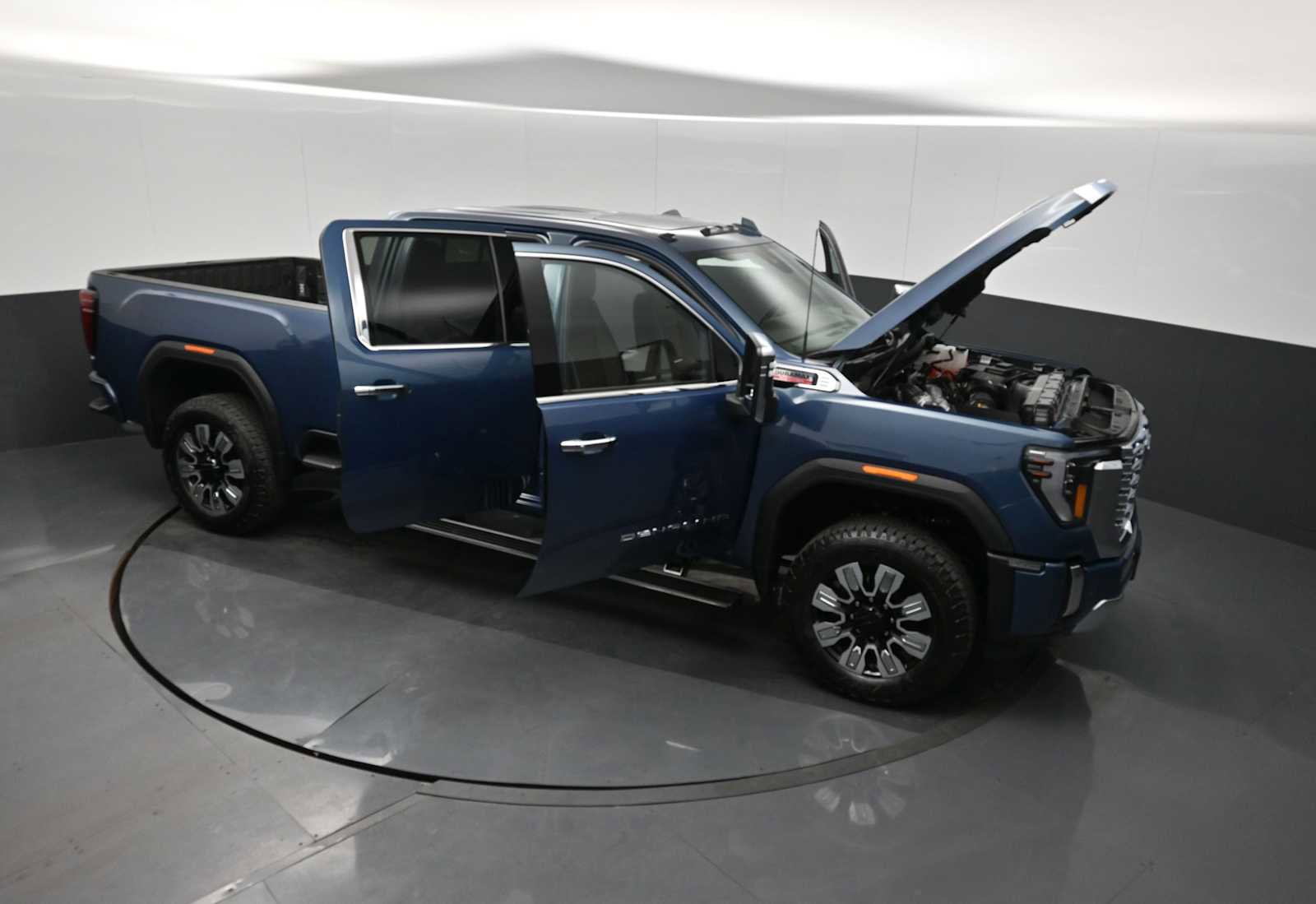 New 2026 GMC Sierra 2500 Denali w/ Denali Reserve Package image 40