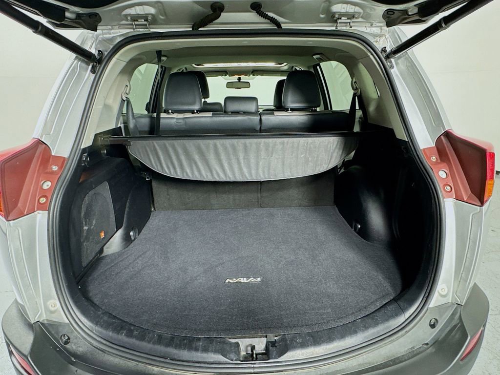 Used 2013 Toyota RAV4 Limited image 32