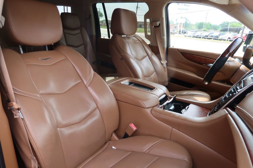 Used 2015 Cadillac Escalade ESV Platinum AWD/4WD image 14