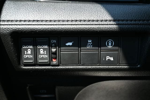 Used 2023 Honda Odyssey Elite image 44