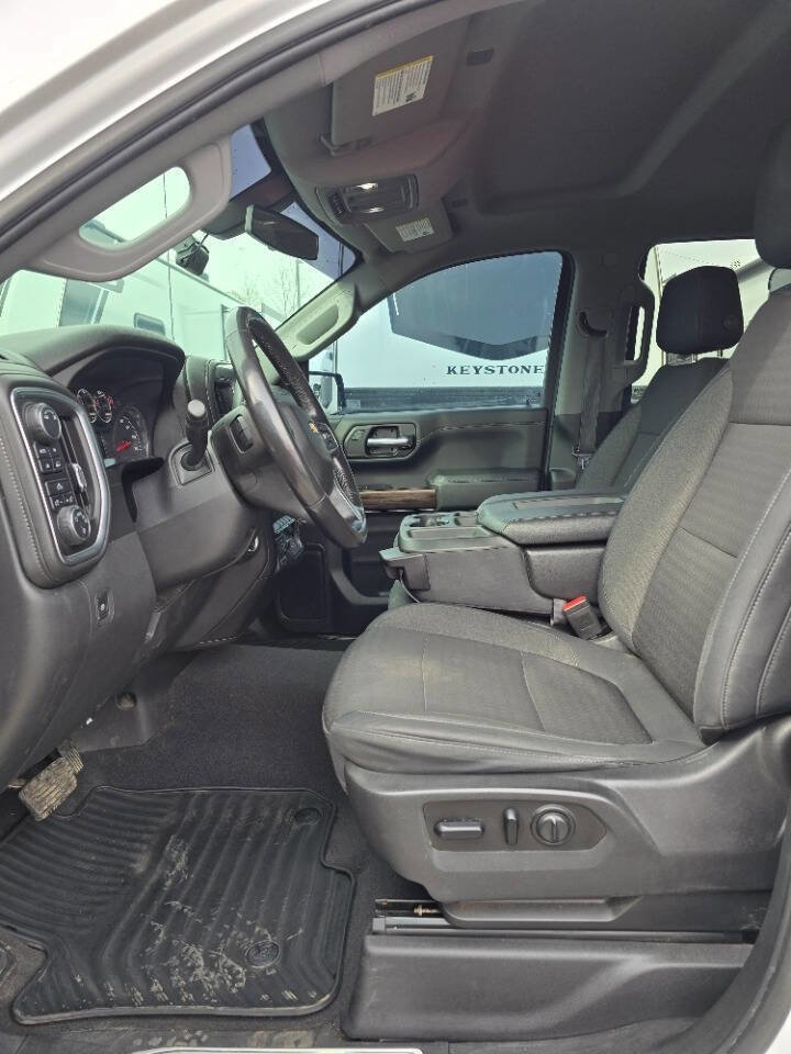 Used 2019 Chevrolet Silverado 1500 LT w/ All-Star Edition AWD/4WD image 12