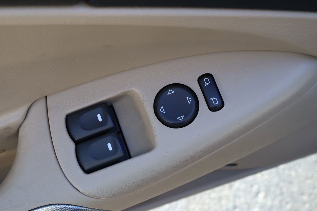 Used 2007 Chevrolet Corvette Coupe w/ Preferred Equipment Group image 17