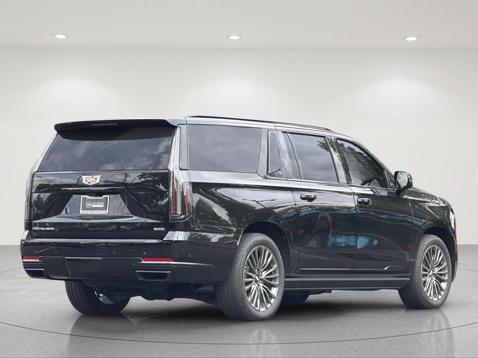 Used 2025 Cadillac Escalade ESV Sport Platinum w/ LPO, Floor Liner Package AWD/4WD image 5