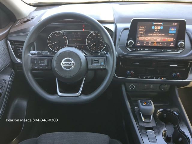 Used 2021 Nissan Rogue SV image 16