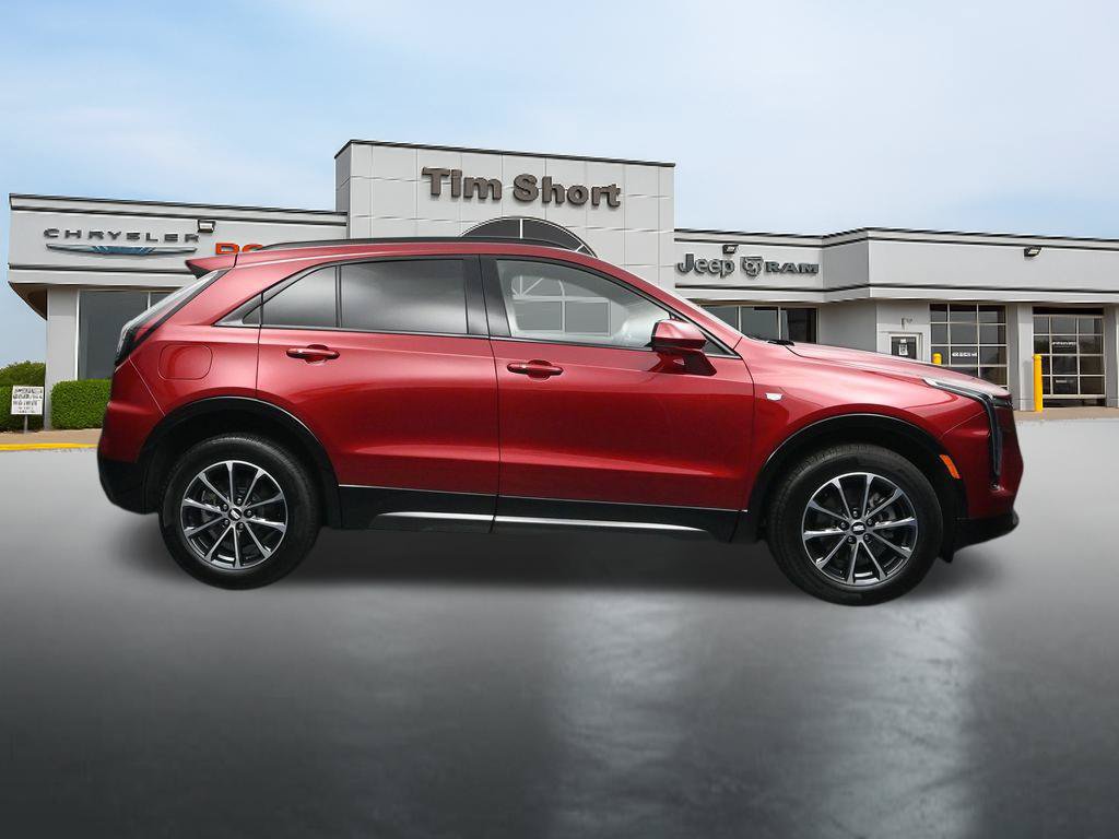 Used 2025 Cadillac XT4 Sport FWD image 6