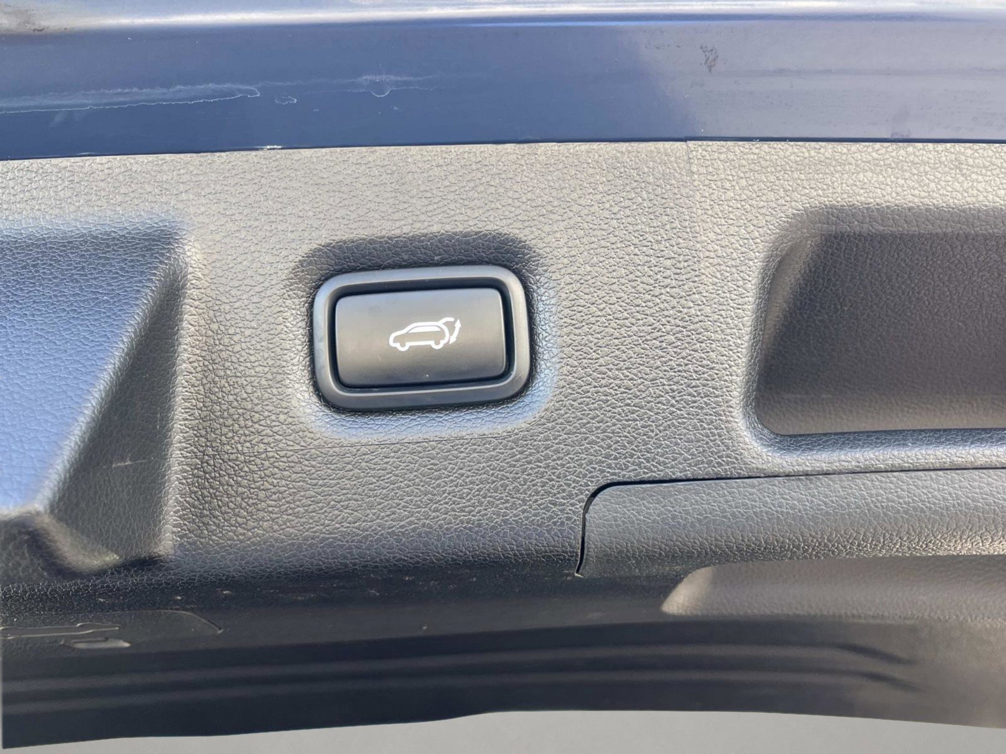 Used 2023 Hyundai Santa Fe Limited image 9