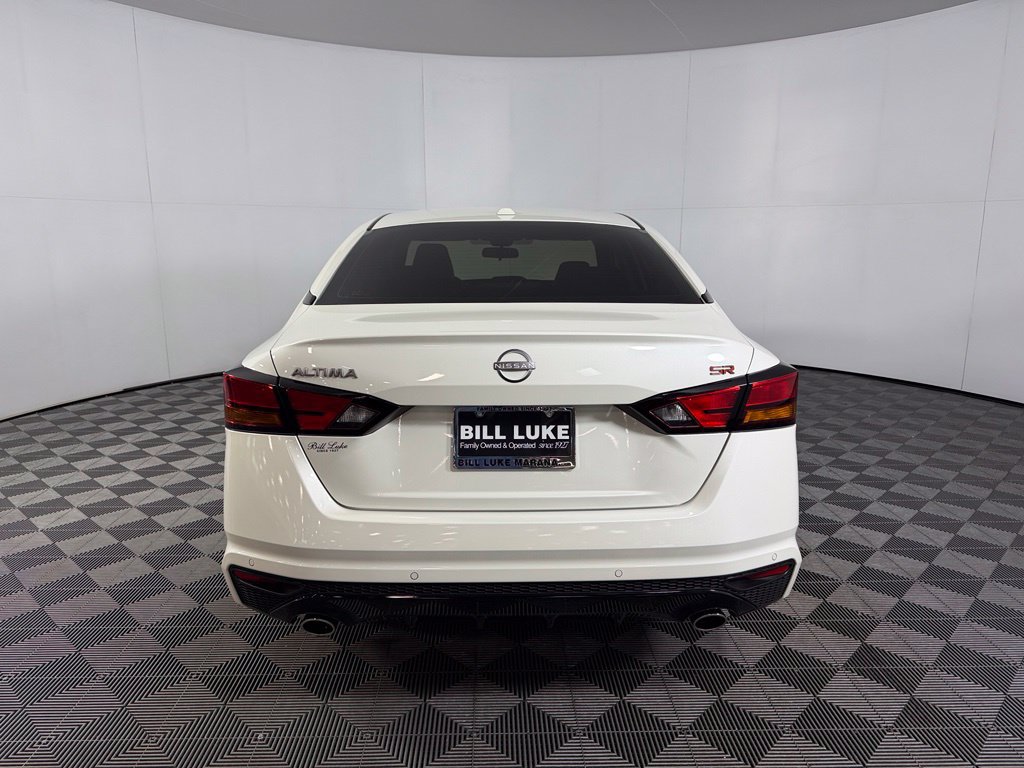 Used 2025 Nissan Altima 2.5 SR FWD image 9