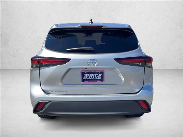 Certified 2025 Toyota Highlander LE image 6