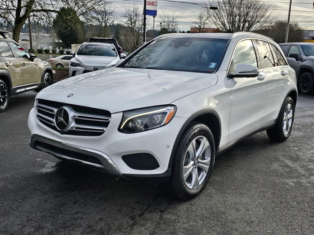 Used 2017 Mercedes-Benz GLC 300 4MATIC image 7