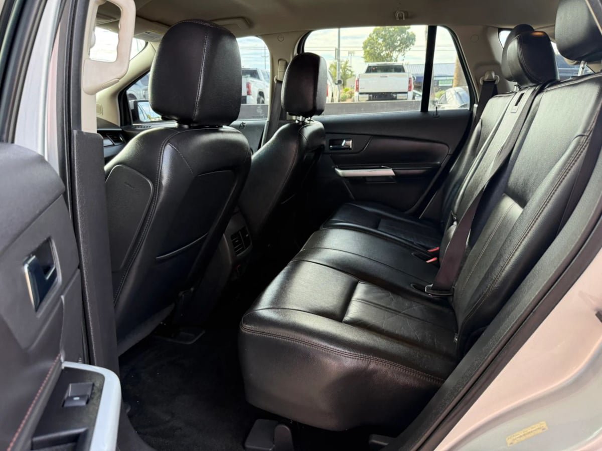 Used 2013 Ford Edge Limited FWD image 42