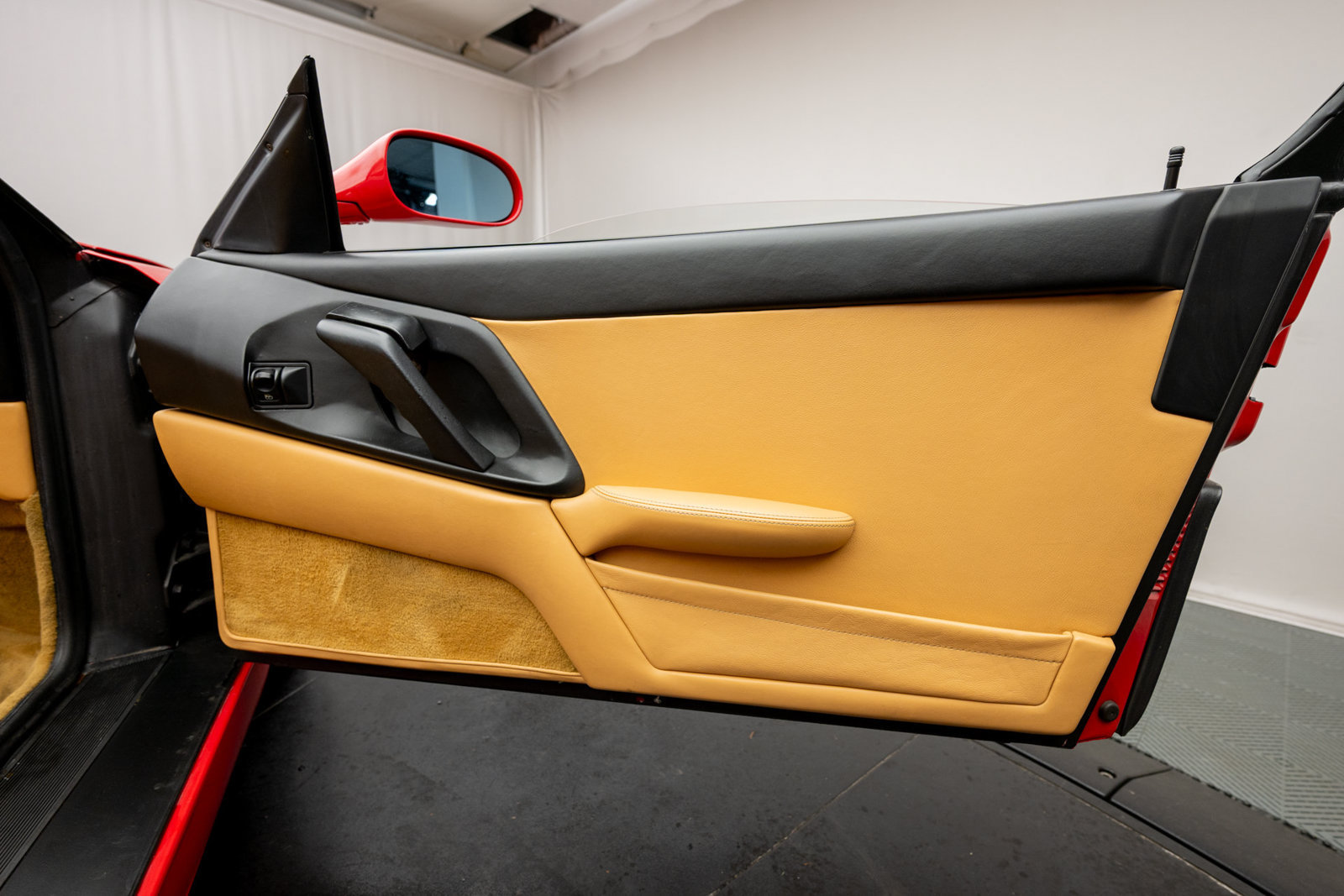 Used 1997 Ferrari F355 Spider RWD image 35