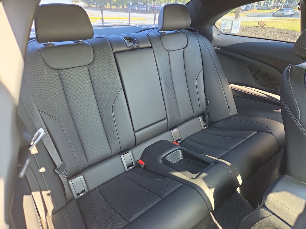 Used 2024 BMW 230i Coupe w/ Premium Package RWD image 18