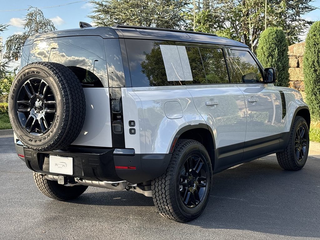 New 2026 Land Rover Defender 110 S AWD/4WD image 5
