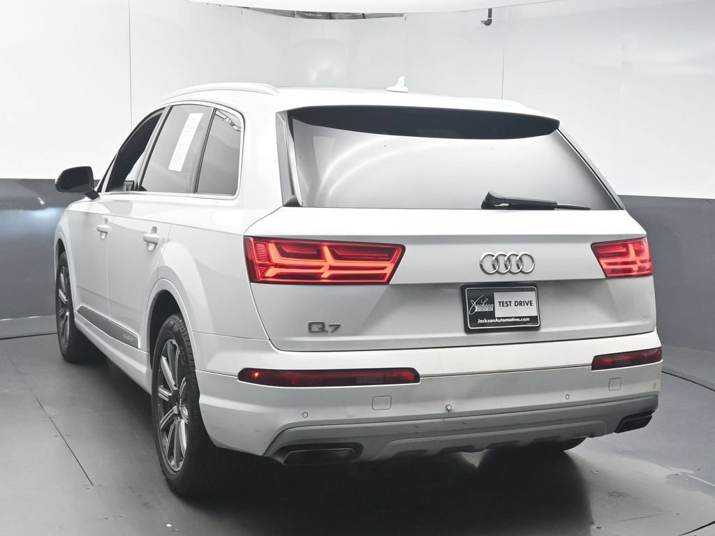 Used 2017 Audi Q7 3.0T Premium Plus w/ Premium Plus Package AWD/4WD image 6