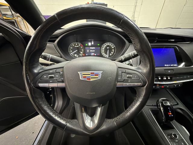 Certified 2022 Cadillac XT4 Premium Luxury image 13