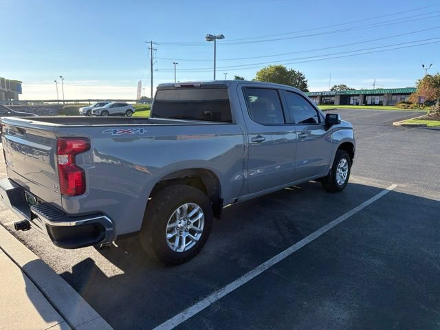Used 2024 Chevrolet Silverado 1500 LT AWD/4WD image 6