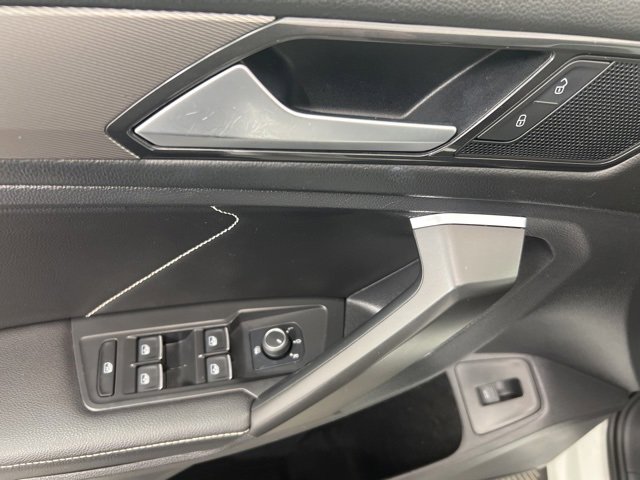 Used 2022 Volkswagen Tiguan SE image 13