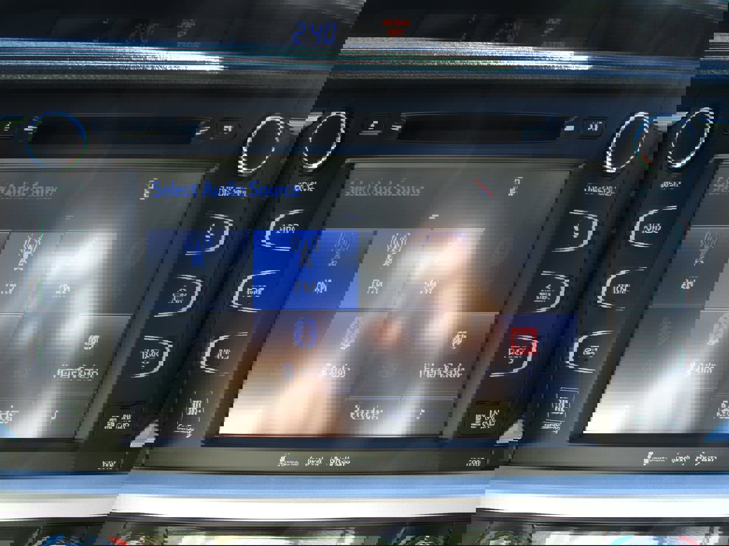 Used 2016 Toyota Highlander Limited image 23