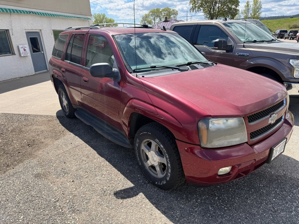 Used 2008 Chevrolet TrailBlazer LT AWD/4WD image 3