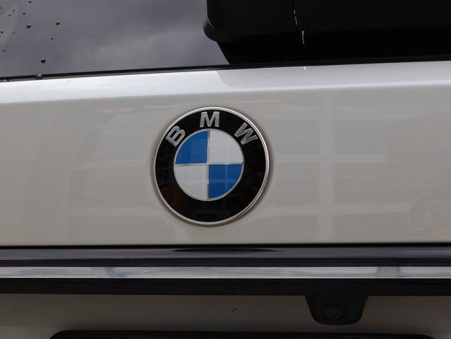 Used 2024 BMW X7 xDrive40i w/ Climate Comfort Package image 21