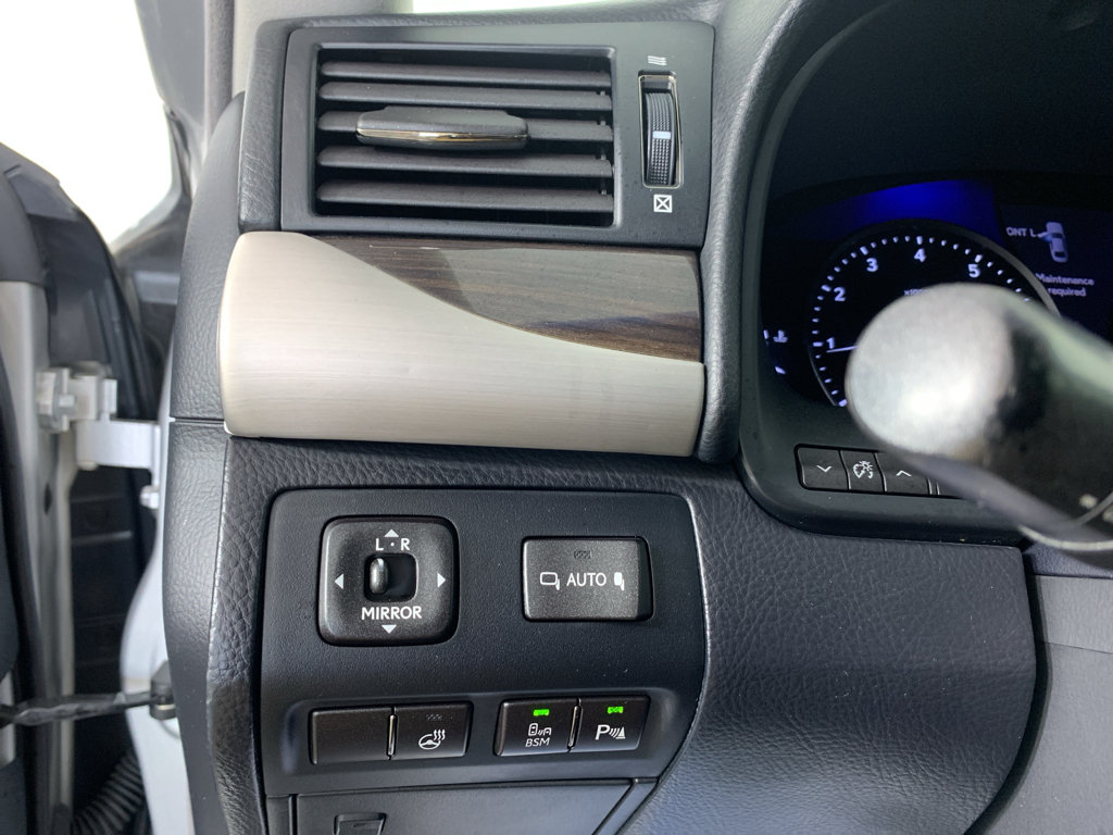 Used 2014 Lexus LS 460 w/ Comfort Package RWD image 16