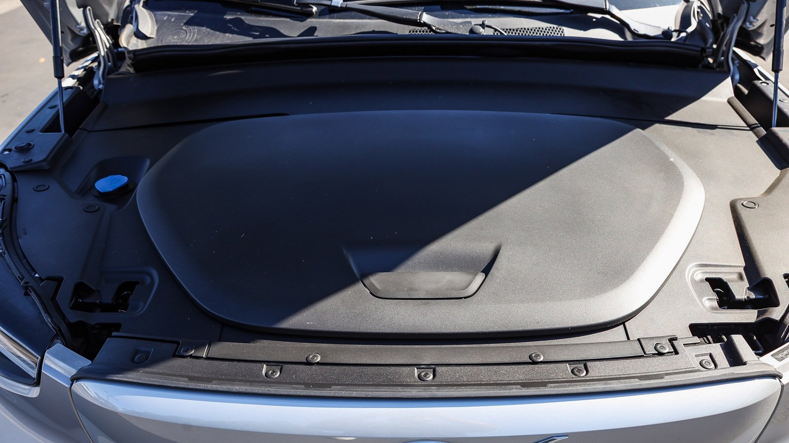 Used 2023 Volvo C40 P8 Recharge Ultimate image 28