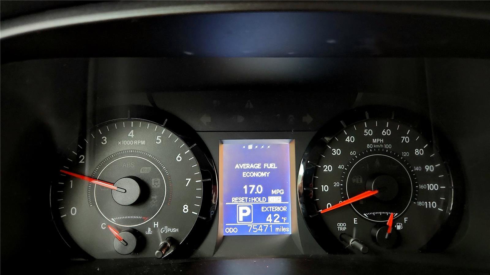 Used 2015 Toyota Sienna LE image 26