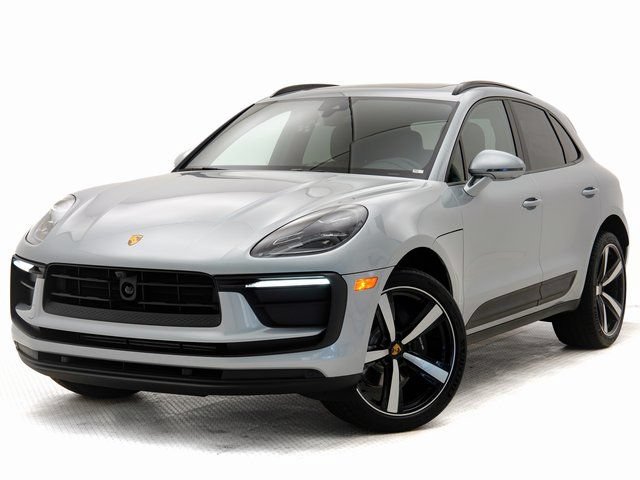 Certified 2025 Porsche Macan AWD/4WD image 1