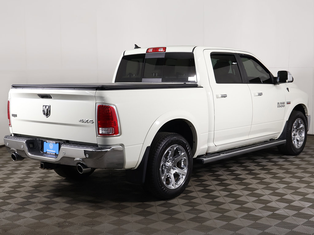 Used 2017 RAM 1500 Laramie w/ Convenience Group AWD/4WD image 9