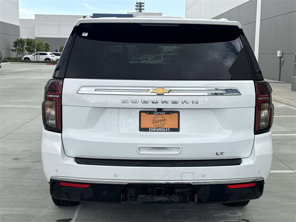 Used 2024 Chevrolet Suburban LT image 4