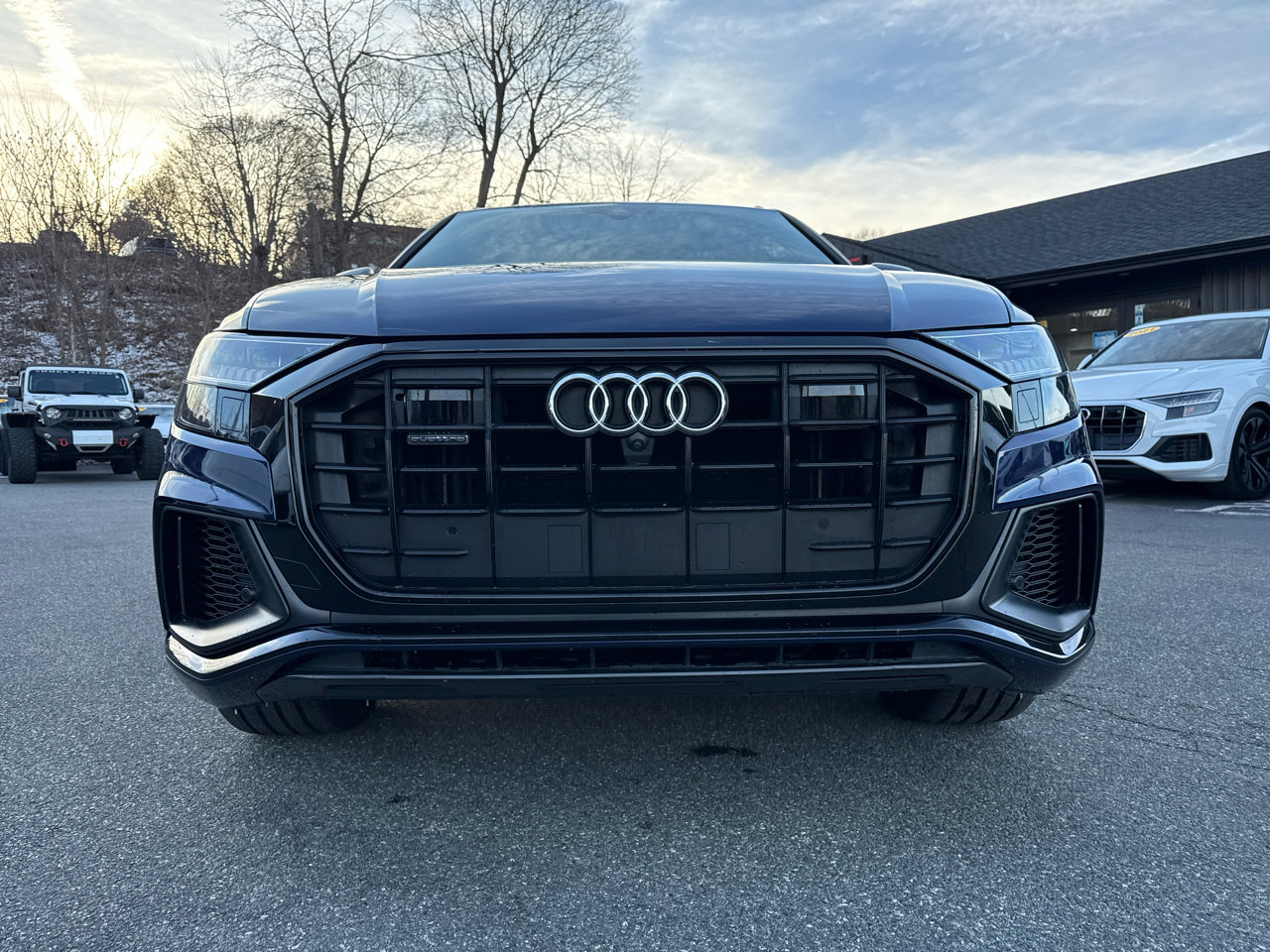 Used 2019 Audi Q8 Premium Plus w/ Premium Plus image 7