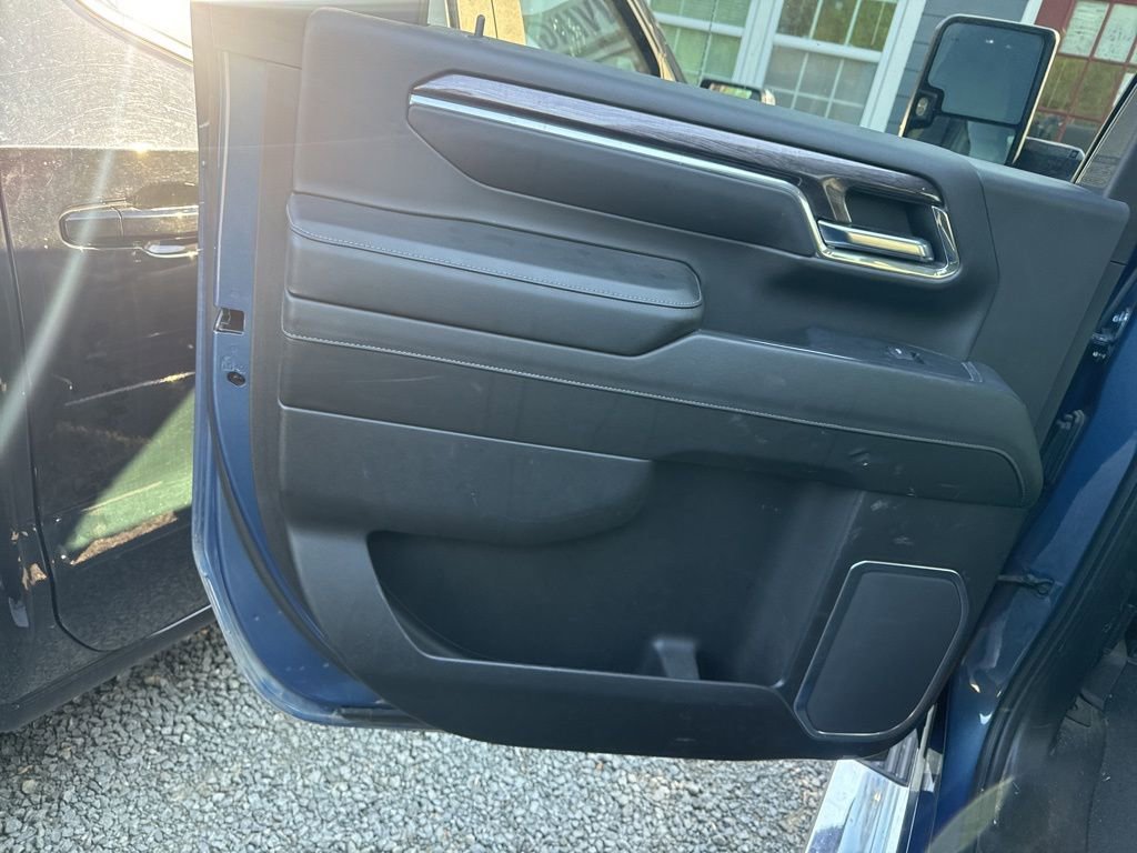 Used 2024 Chevrolet Silverado 2500 LTZ w/ LTZ Premium Package image 15