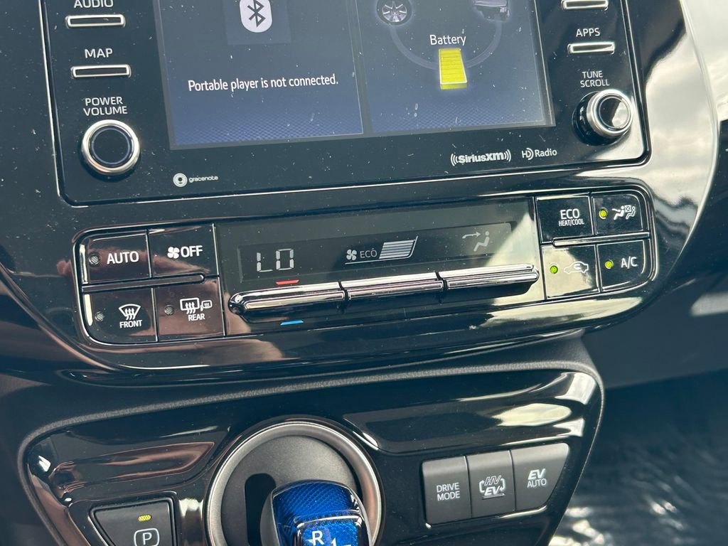 Used 2022 Toyota Prius Prime LE FWD image 27
