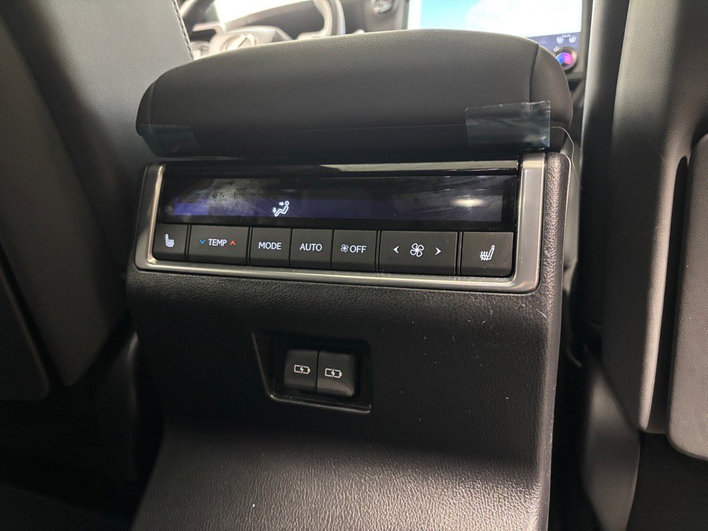 Used 2024 Lexus GX 550 image 38