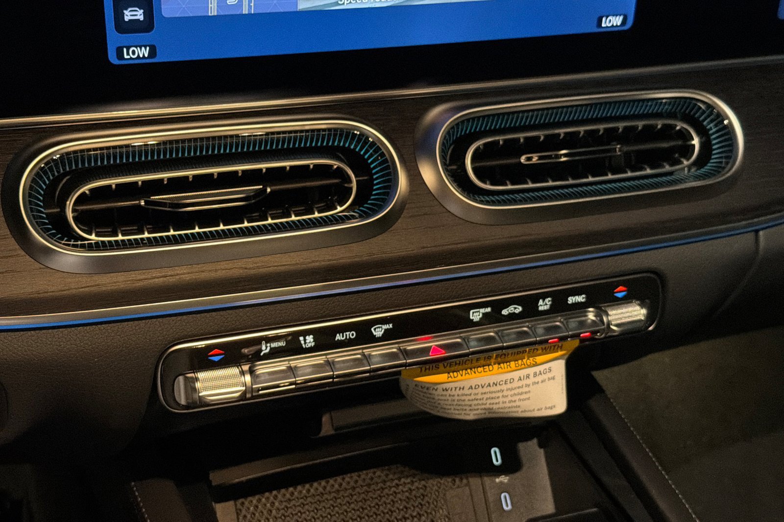 New 2027 Mercedes-Benz GLS 450 4MATIC image 18