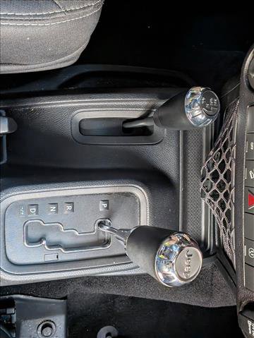 Used 2017 Jeep Wrangler Unlimited Sahara image 11