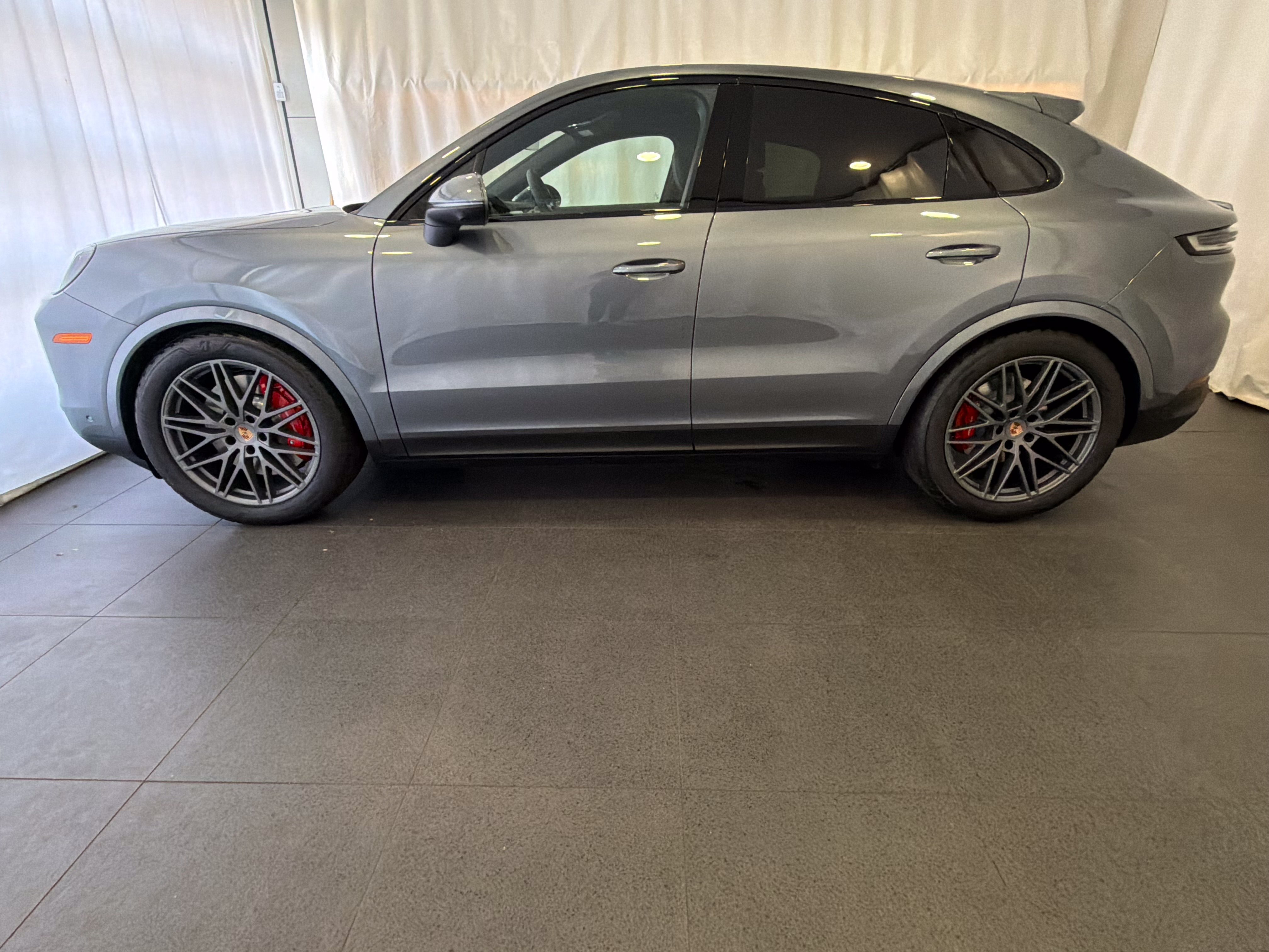 New 2027 Porsche Cayenne S AWD/4WD image 2