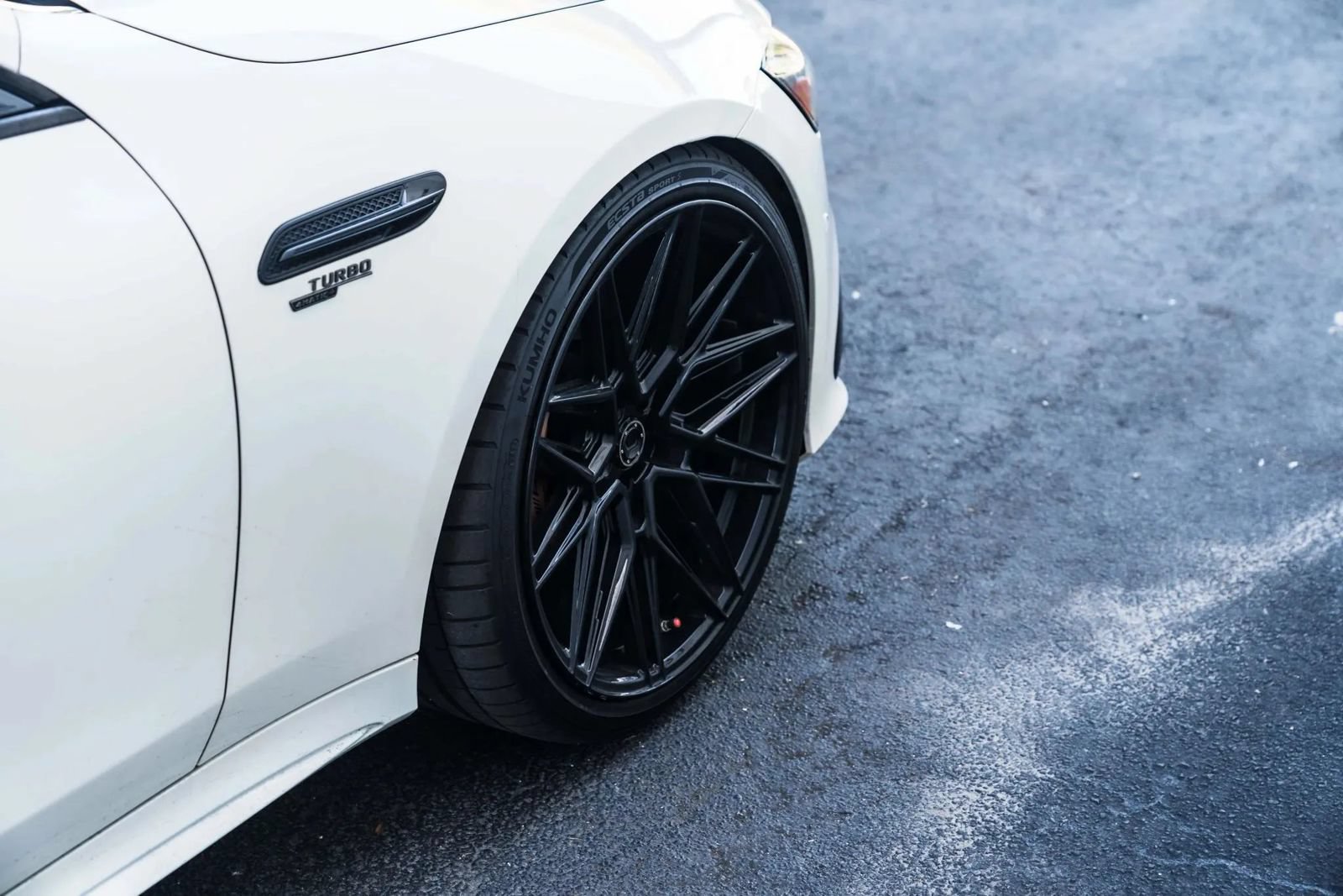 Used 2022 Mercedes-Benz AMG GT 43 image 11