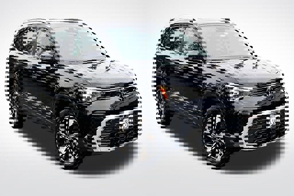 Certified 2025 Volkswagen Taos SE w/ Panoramic Sunroof Package image 12