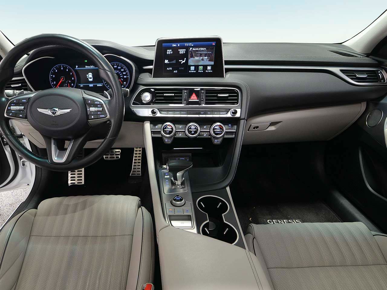 Used 2021 Genesis G70 3.3T image 13