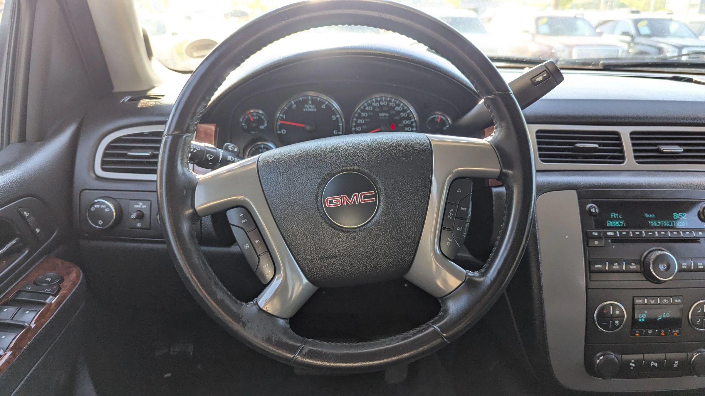 Used 2014 GMC Yukon SLT AWD/4WD image 21