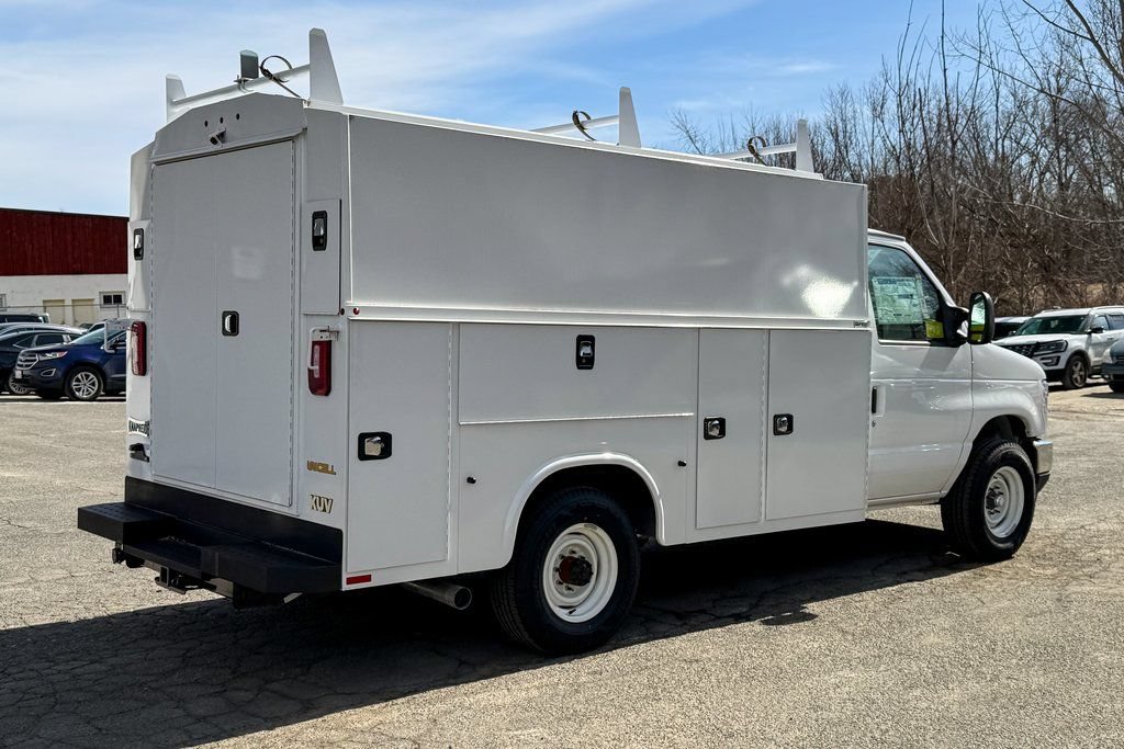 New 2025 Ford E-350 and Econoline 350 Super Duty w/ Power Equipment Group RWD image 3