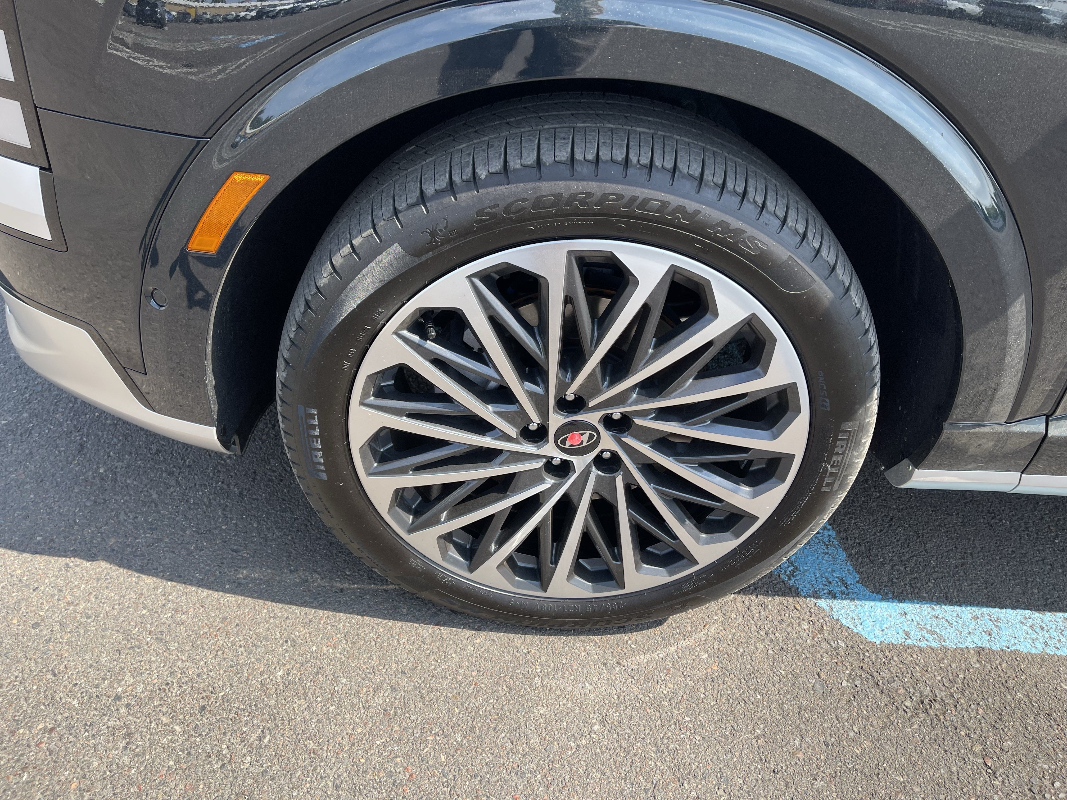 Certified 2026 Hyundai Palisade Calligraphy AWD/4WD image 8